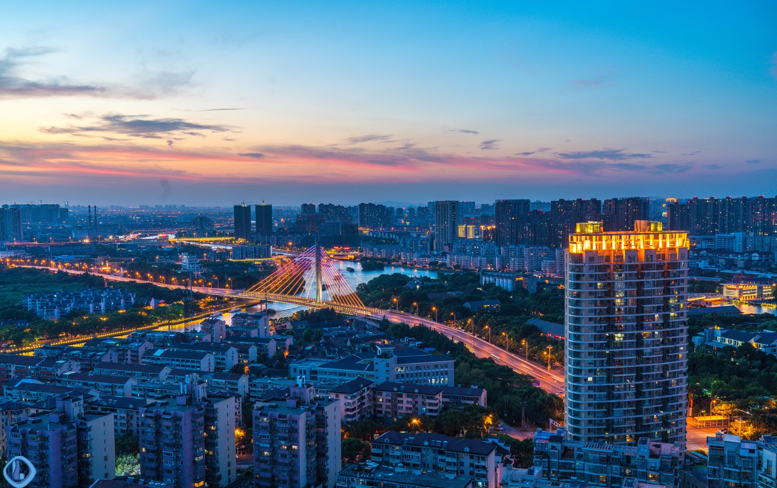 华灯初上无锡的夜景太撩人