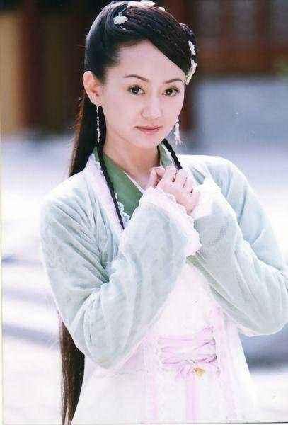 参演的第一部作品就是《大宅门》,其实张定涵还是特别的幸运的,第一次