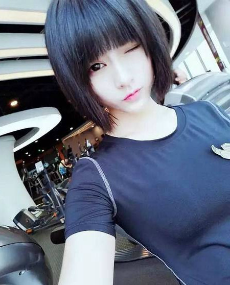 的女人,年仅19岁获冠军,被别人男友当街赞美|珍珠|臀部|高倩_新浪新闻