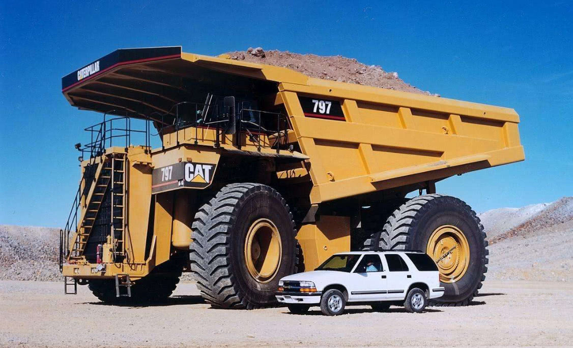 这辆车排量117l百公里油耗788升一个轮胎20万元