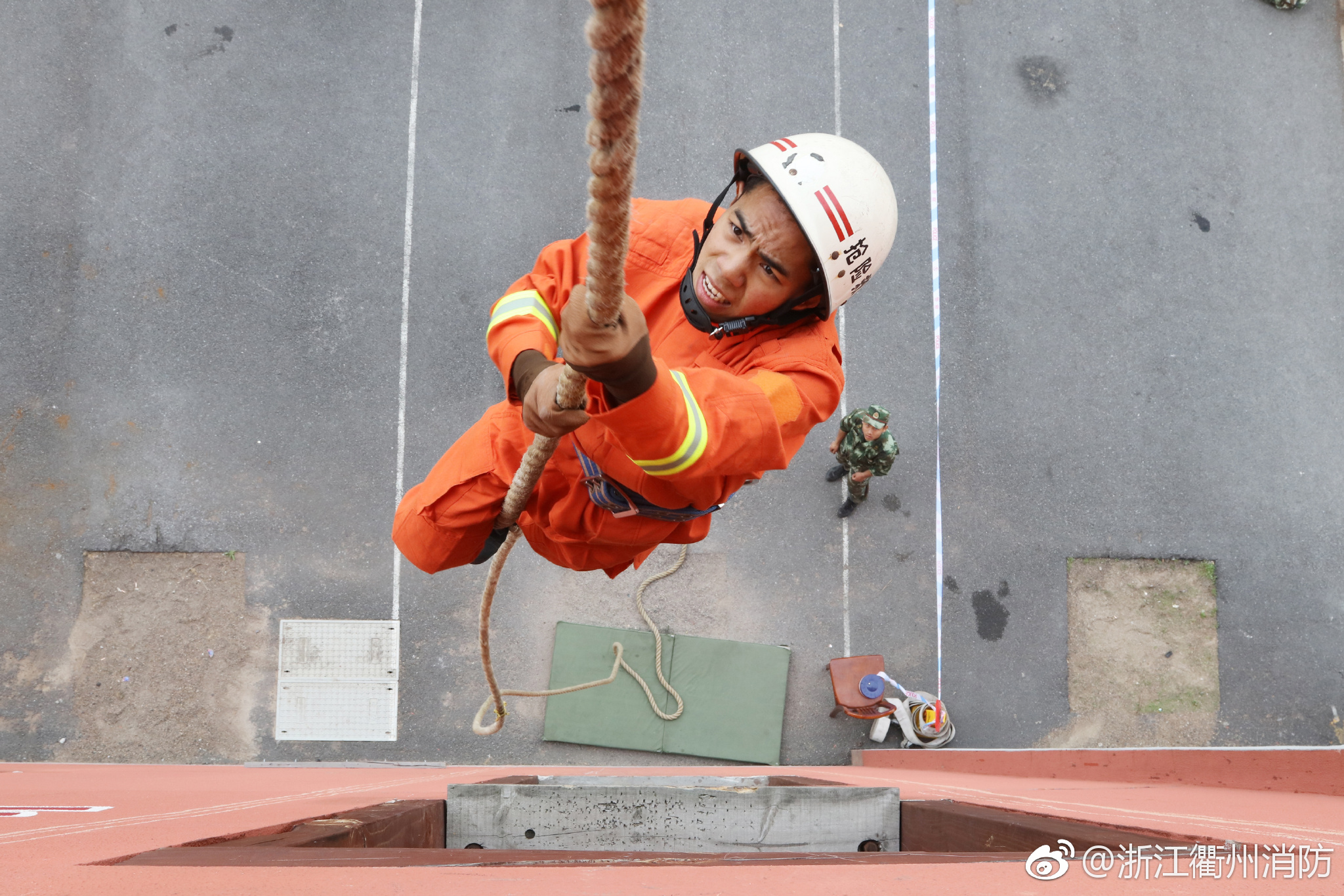 精彩瞬间 | 衢州"烈火勇士"救援业务技能大比拼