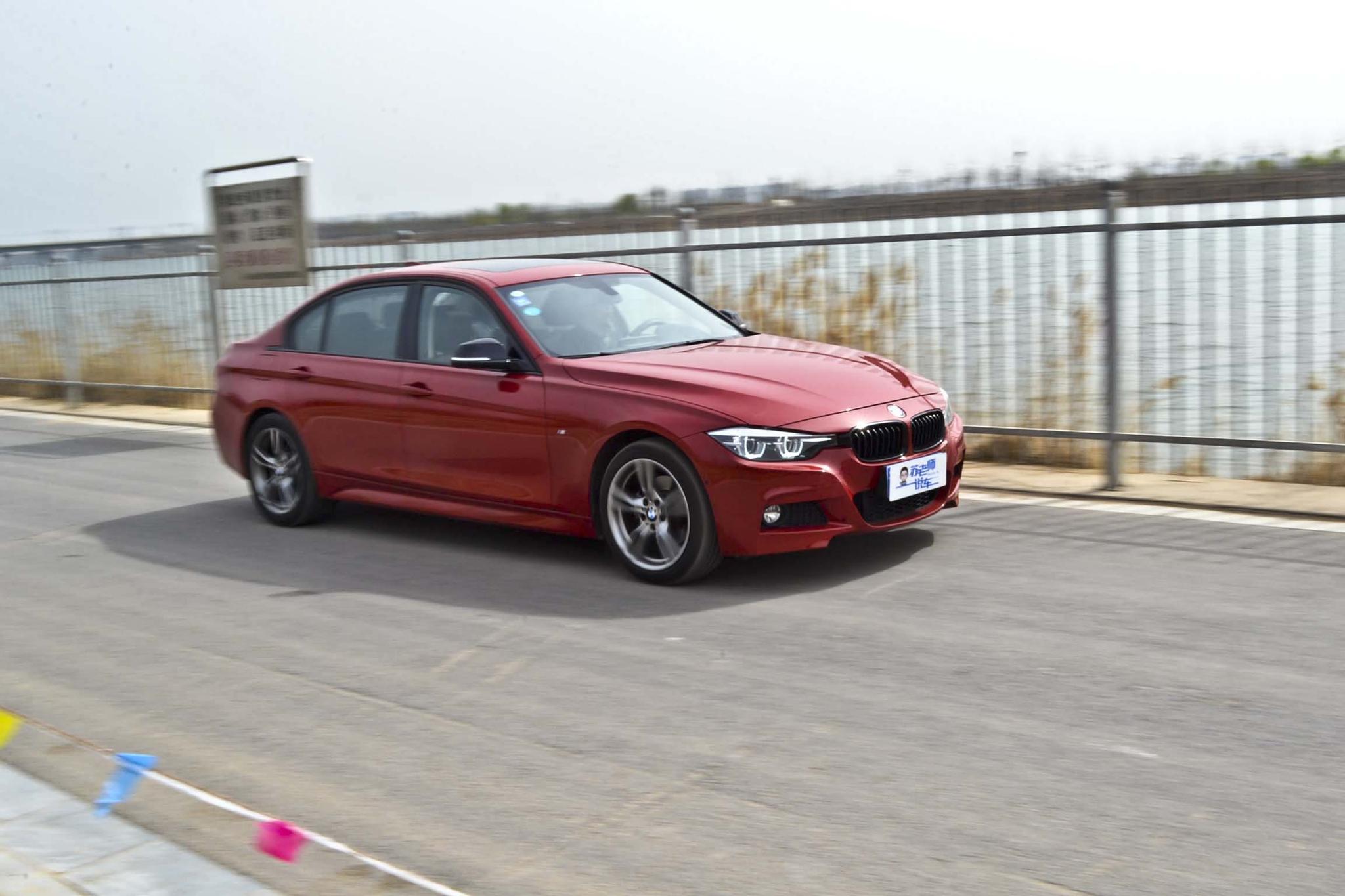 头号玩家 试驾宝马320li m运动曜夜版