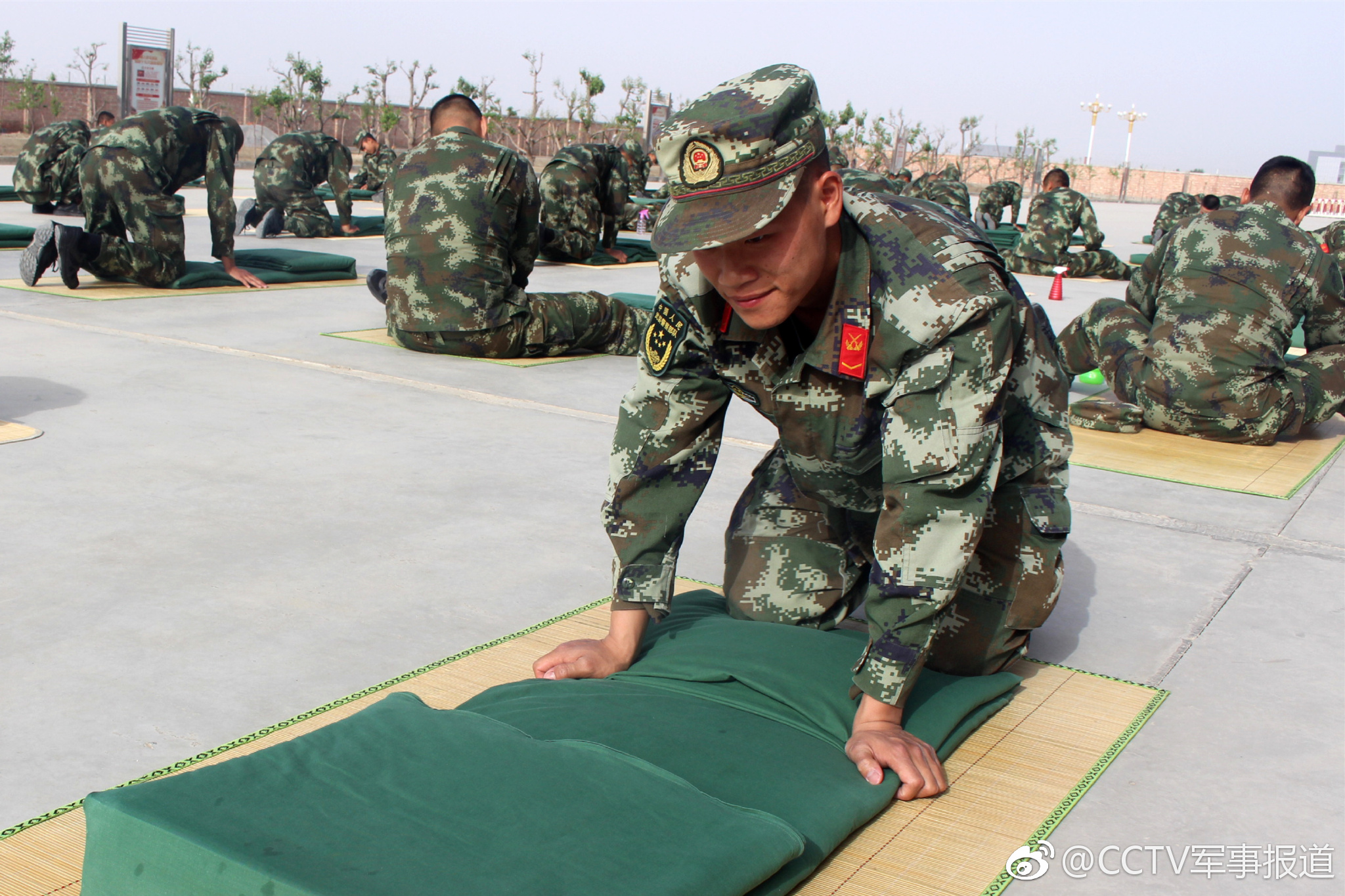 军装穿成最帅,军被也要叠成最美