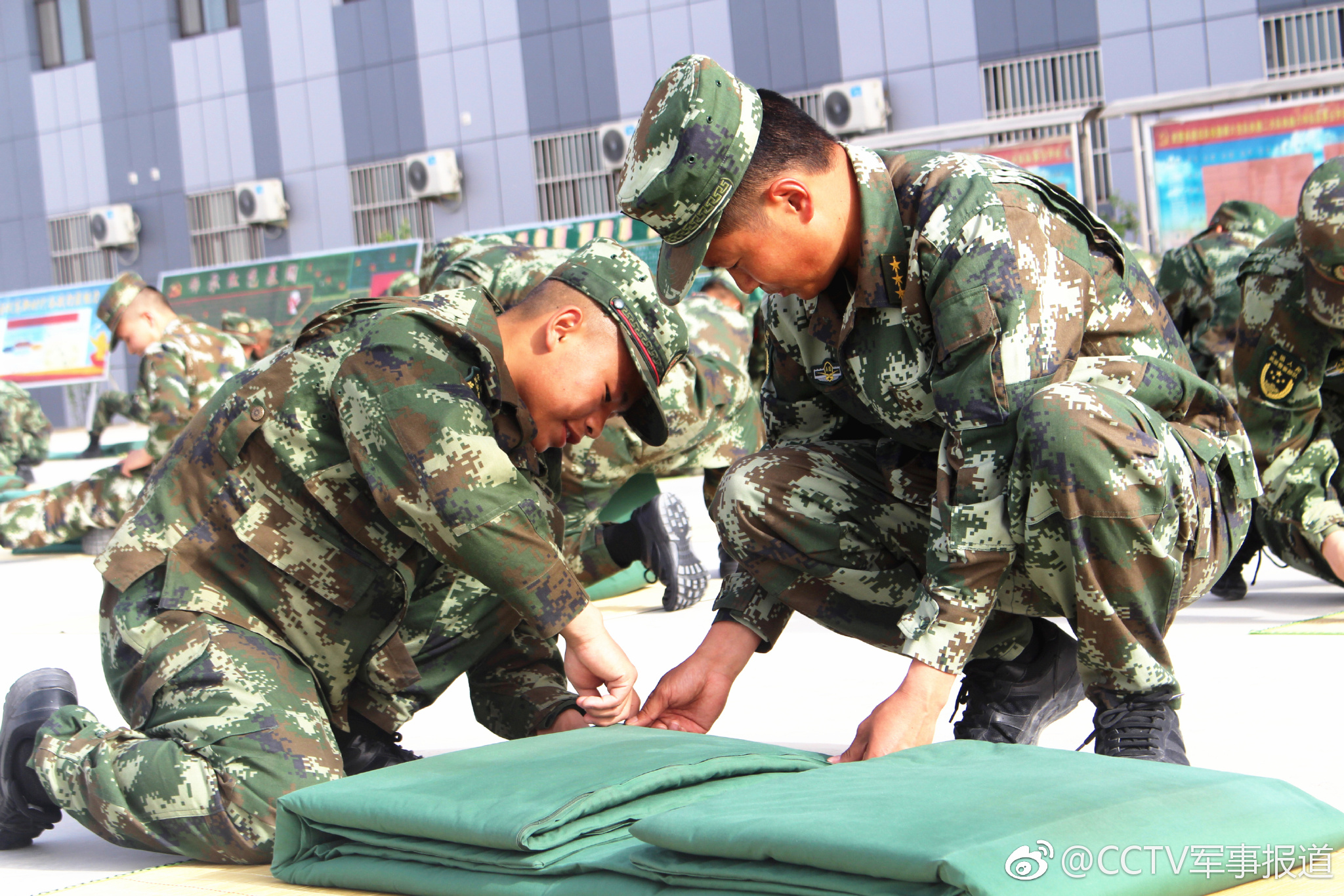 军装穿成最帅,军被也要叠成最美