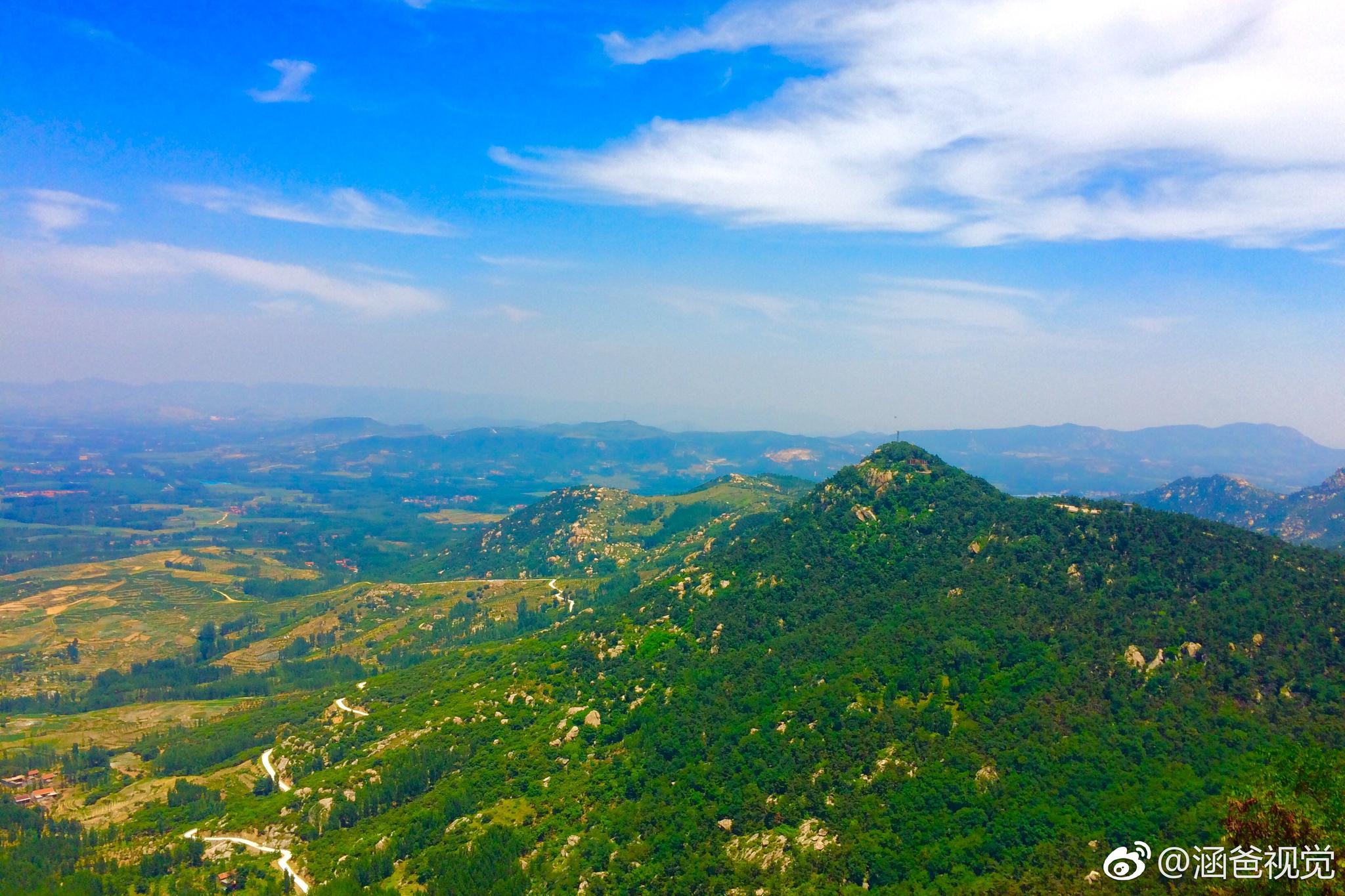孟良崮旅游区位于山东省临沂市蒙阴县境内