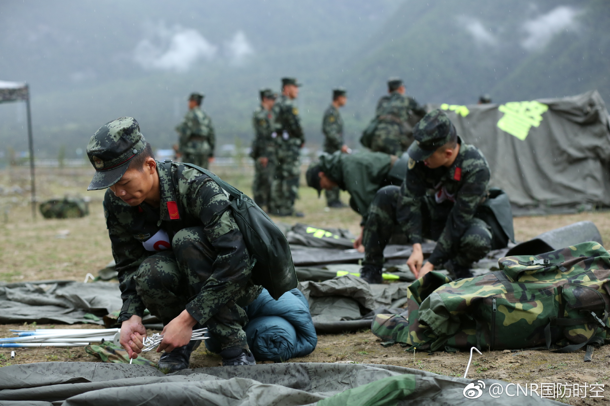 让比武场与火场"无缝对接",锤炼"山里通,铁脚板,活地图"