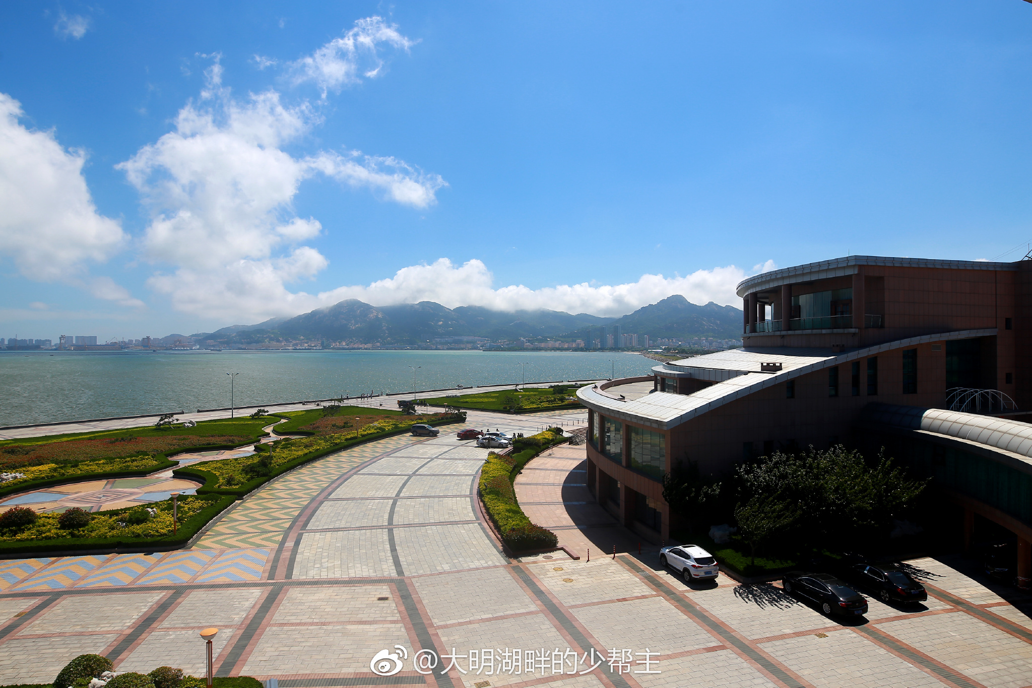 赤山大酒店的海鲜自助餐让人胃口大开临海而居就是不缺海鲜