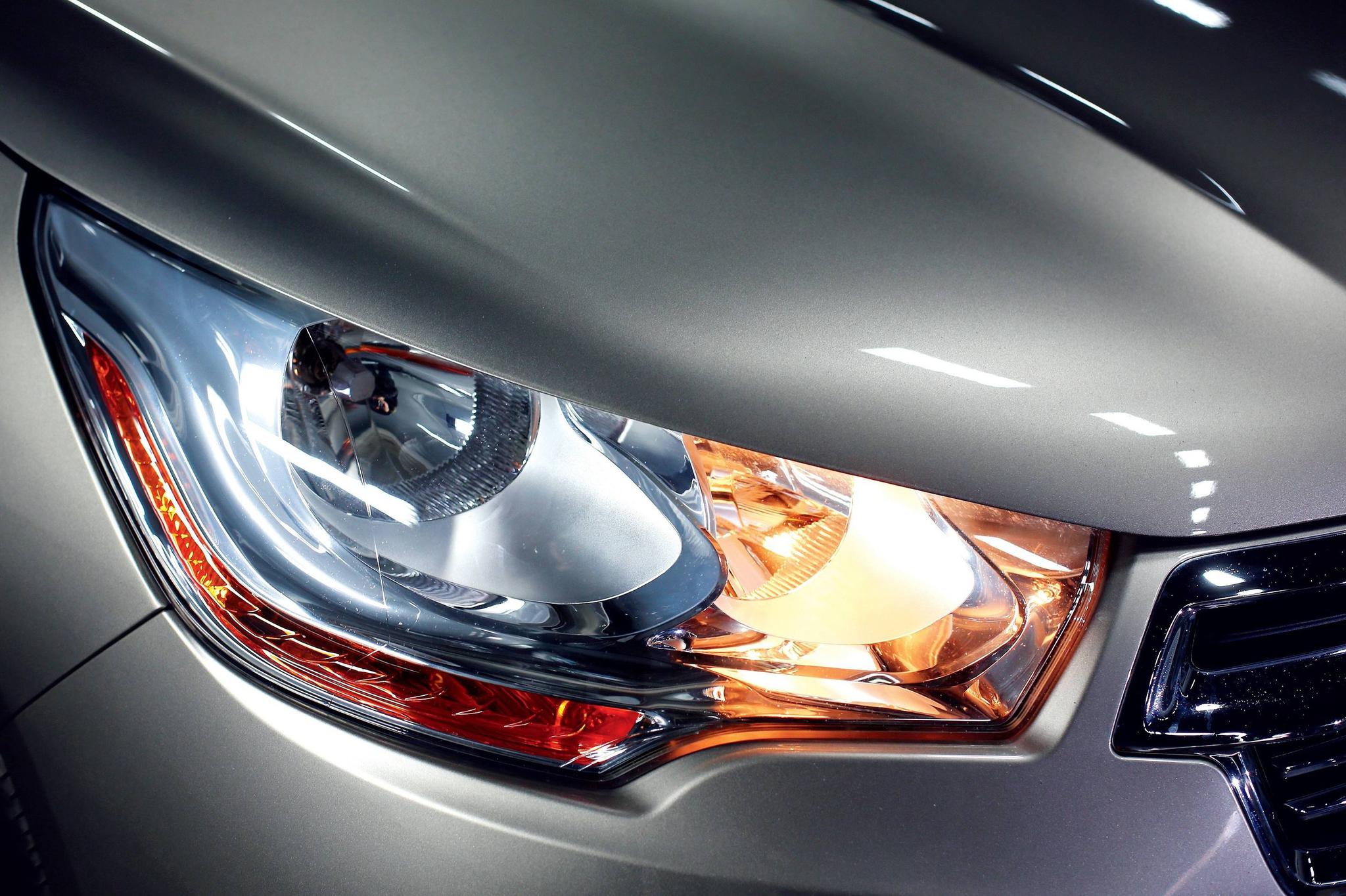 都说卤素大灯现在落伍了,为什么还有那么多车主不愿意换?