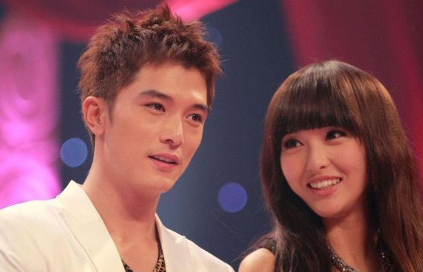 邱泽被爆与台湾62岁陈美凤恋情曾喊话唐嫣你可以喜欢我呦