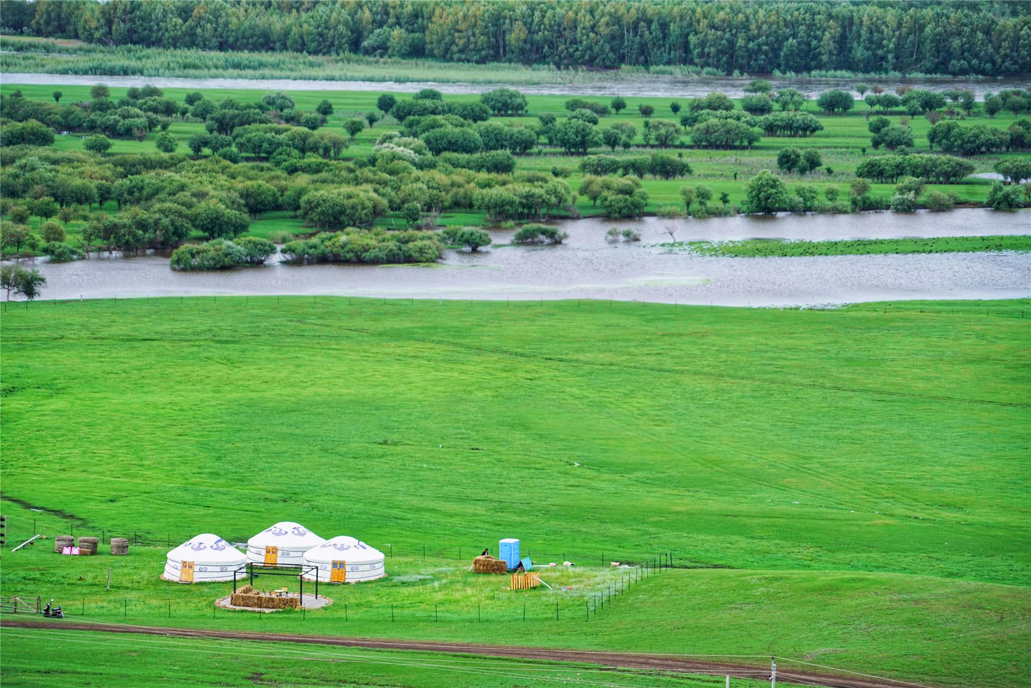 大地在呼伦贝尔留下一幅绚丽的油彩画,这就是根河湿地公园