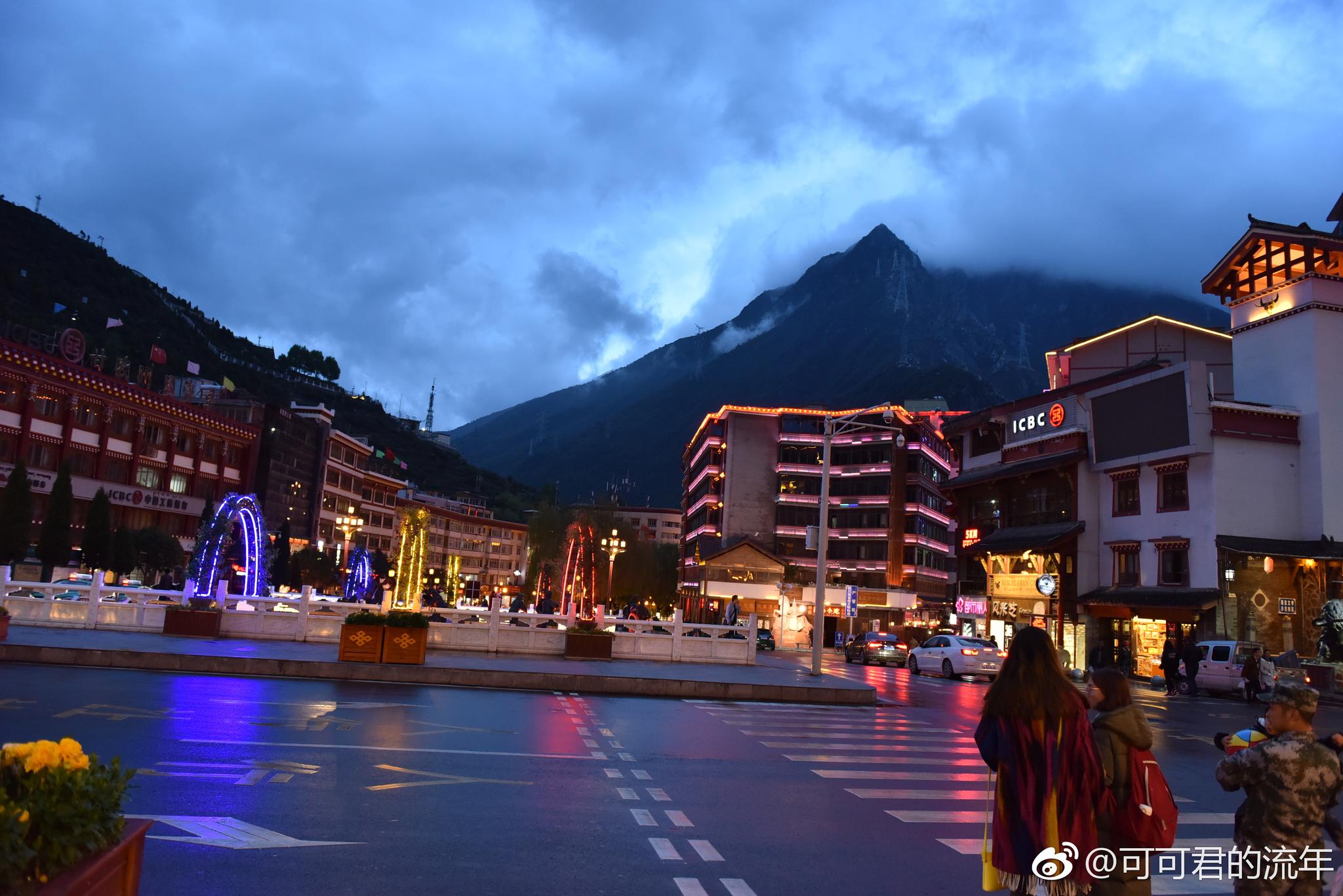 第一次来到康定想不到康定比我想象的要现代好多