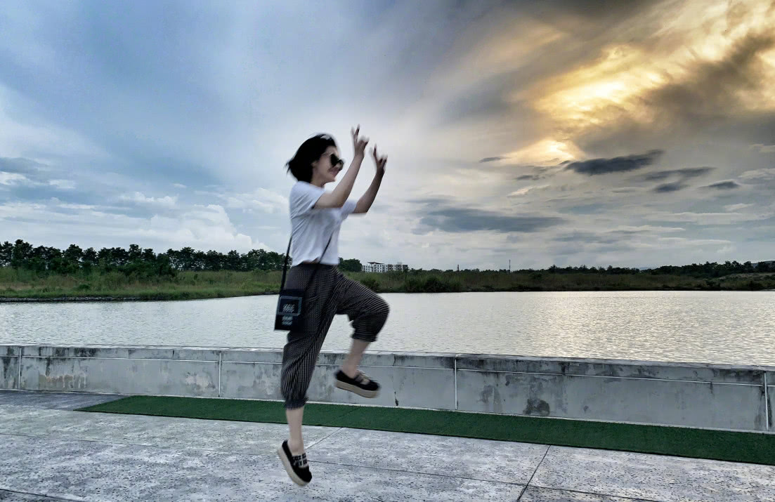 许晴发文要在一月宣布大事情:两个人三生有幸,超爱他