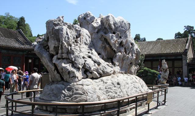 红楼梦中的石头究竟是哪块现居何处王者之石青芝岫