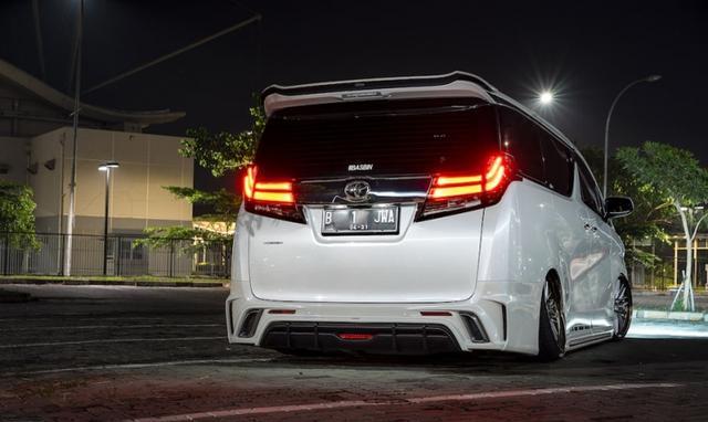 霸气十足丰田埃尔法改装运动风格