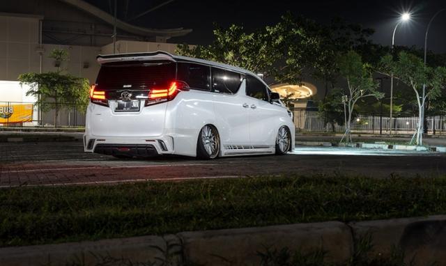 霸气十足丰田埃尔法改装运动风格