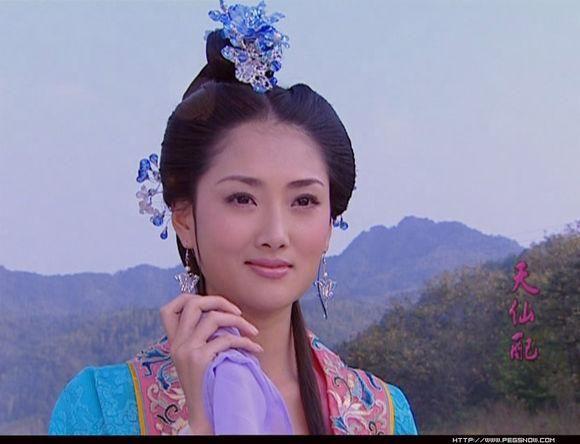 《天仙配》中的张巧嘴,《灵魂摆渡》中的茶茶,如今依旧貌美如花