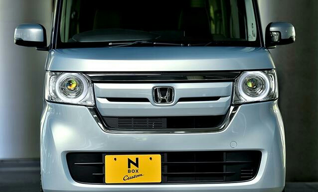 日本街上原来都是这种面包车,国内却一辆也看不到