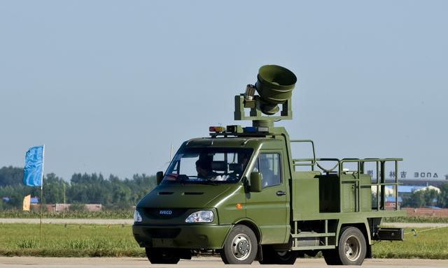 中国空军装备的机场驱鸟车.