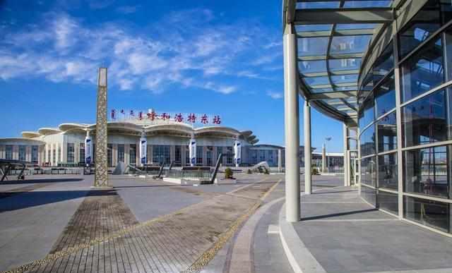 今天我们要说的呼和浩特通往河北省张家口的一条高铁线路,建成呼张