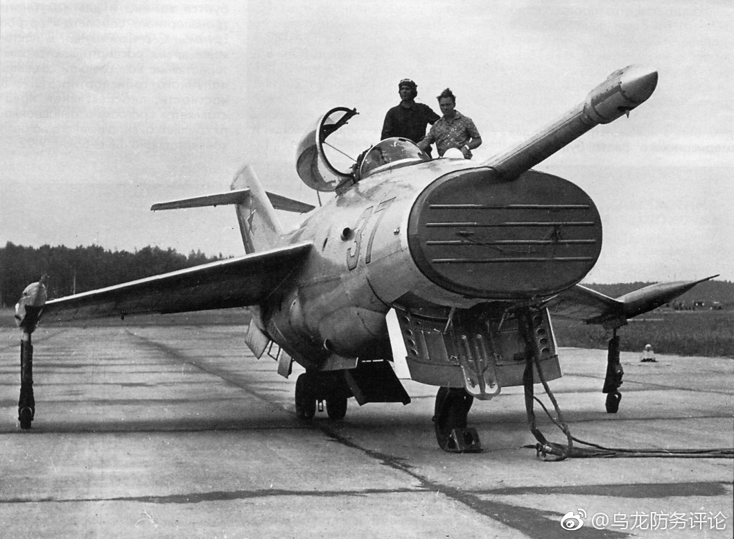 雅克-36垂直起降验证机,乌龙独家命名为"猪突"式战斗机!