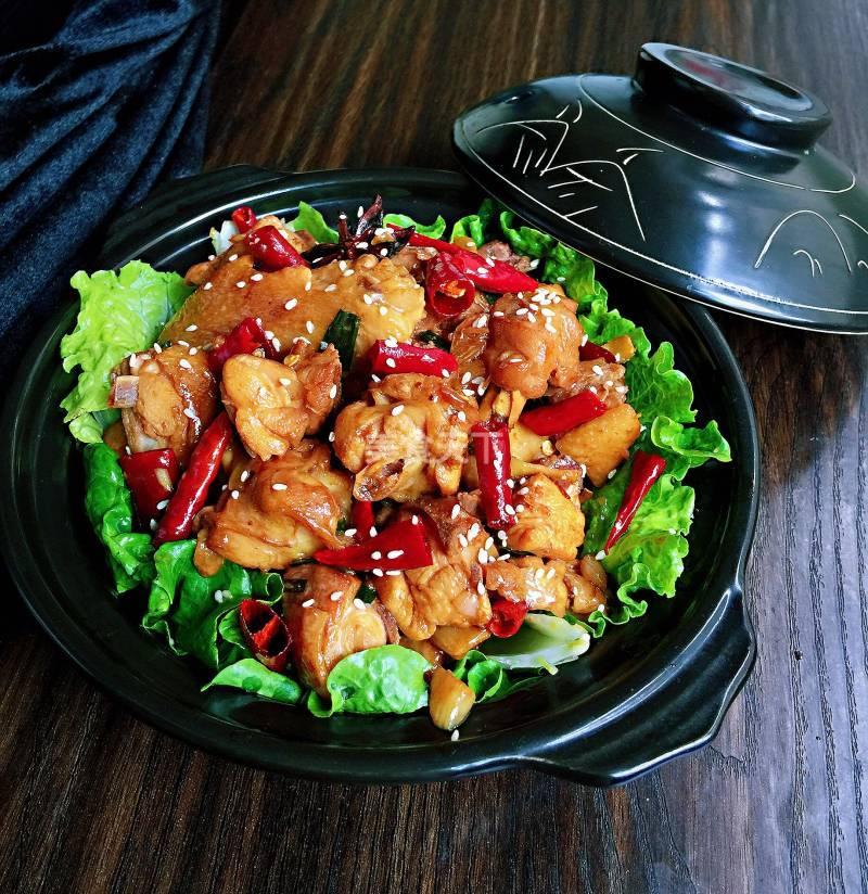 家常香辣干锅鸡干锅鸡的简单做法