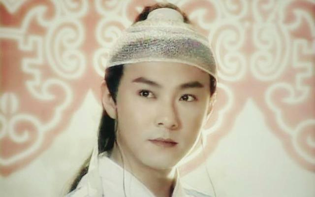 因殴打老戏骨被封杀,今52岁挤公交无人识|王伯昭|张卫健|殴打_新浪网