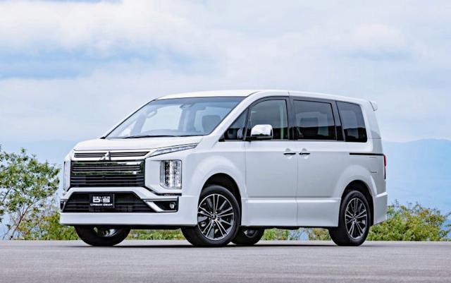 三菱全新MPV，豪华7座商务车，2.2L发动机+四驱，座椅直追GL8