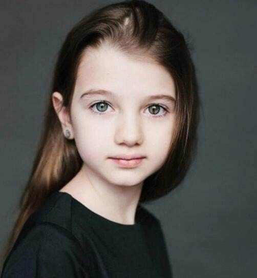 亚美尼亚和俄罗斯的混血小孩,非常的漂亮,估计是俄罗斯的基因比较优良