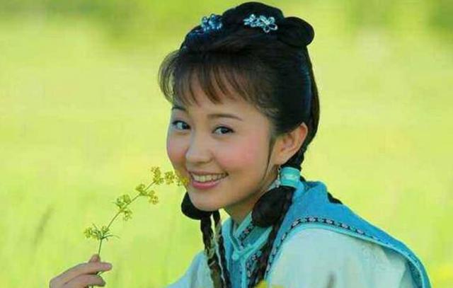 《小李傻丁防锩娴恼娴氖敲滥辛级,萧蔷,贾静雯,俞飞鸿她们昔时可是