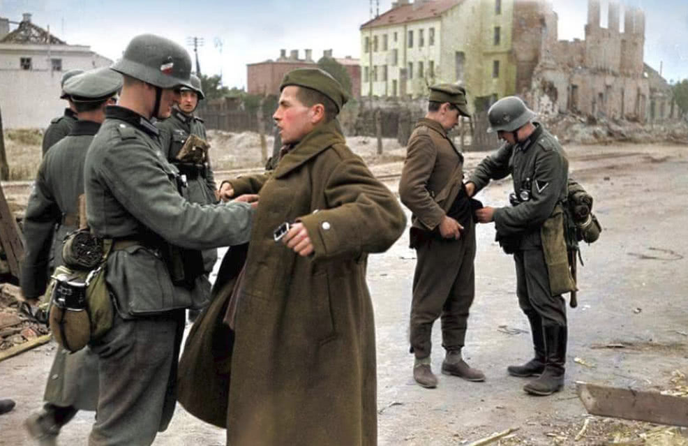 二战德国士兵彩色图片