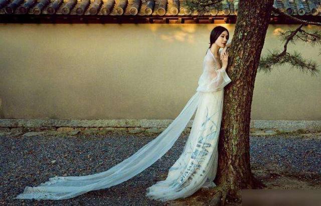 刘诗诗一组中国风写真,简直就是不食人间烟火的仙女