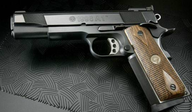 绝地求生四把威力最大的手枪,图一威力堪比98k,图四堪比awm!p1911.