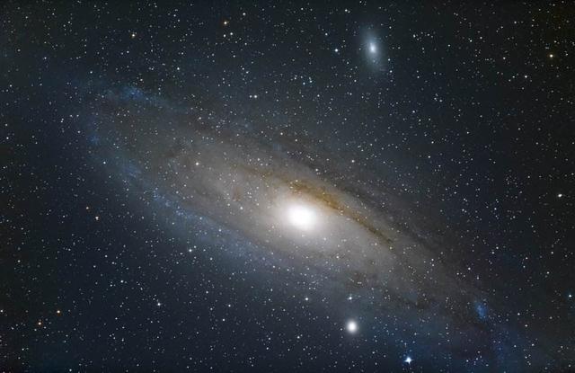 肉眼可见的最遥远的天体之一仙女星系