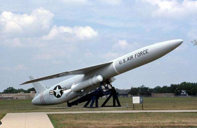 sm-62"蛇鲨"(本文图片来源于网络,版权归其作者所有)或许是受到了德国