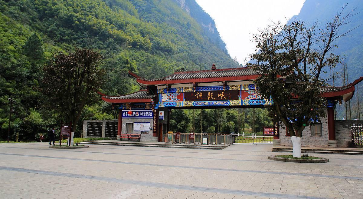 中国被摘牌的景区,aaaaa级3家,aaaa级55家