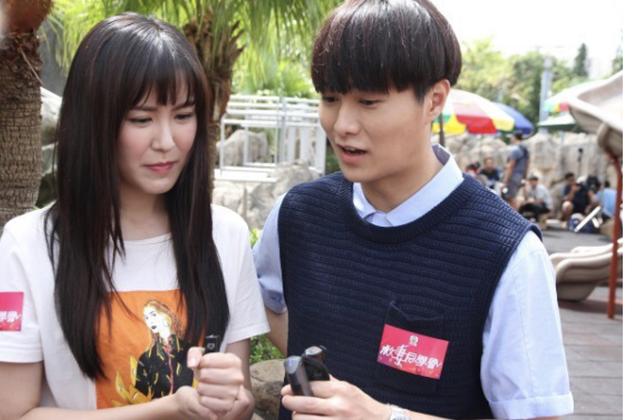 tvb艺人刘佩玥,胡鸿钧,刘温馨,及朱智贤等人日前就现身香港牛池湾为