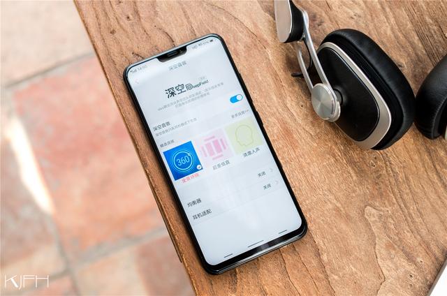 但是vivo搭载的hifi芯片在蓝牙耳机无法调动使用,所以如果想在hifi