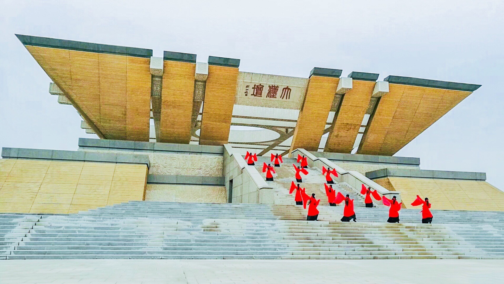 汉皇故里|刘邦|汉皇|汉高祖|披风|雕像_新浪新闻