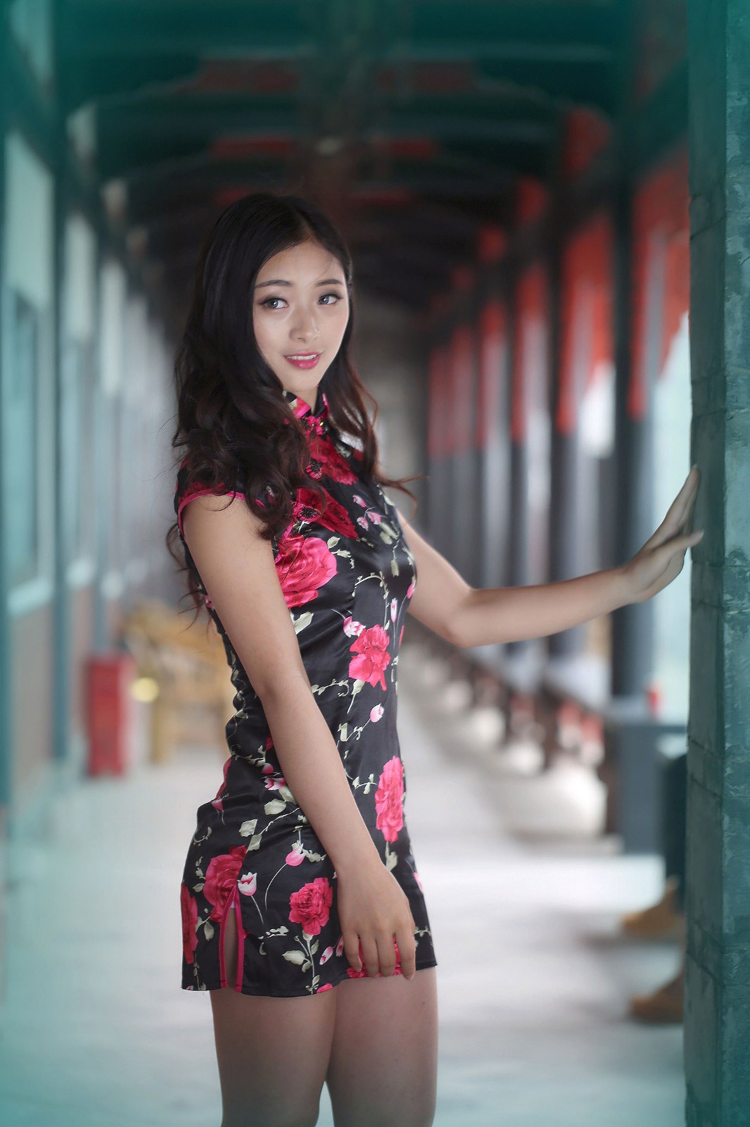 民国风旗袍美女闭月羞花