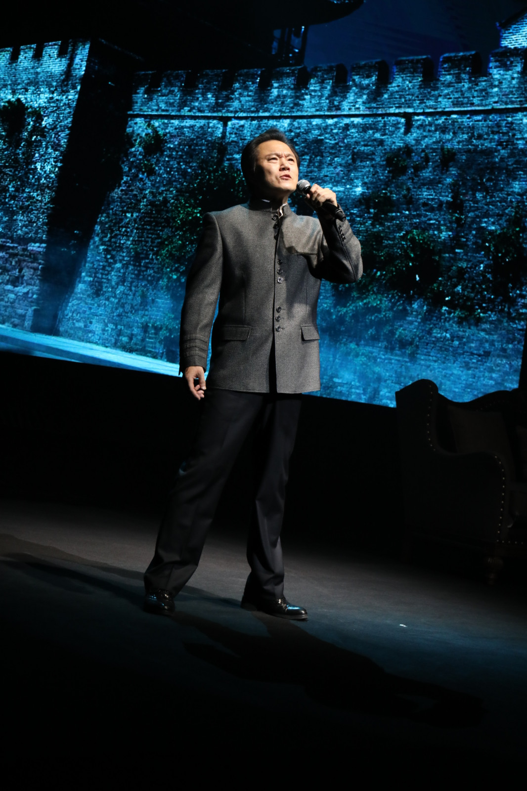 著名配音演员,声音导演王磊炫酷降临《listen-有声者》,用帅气多变的