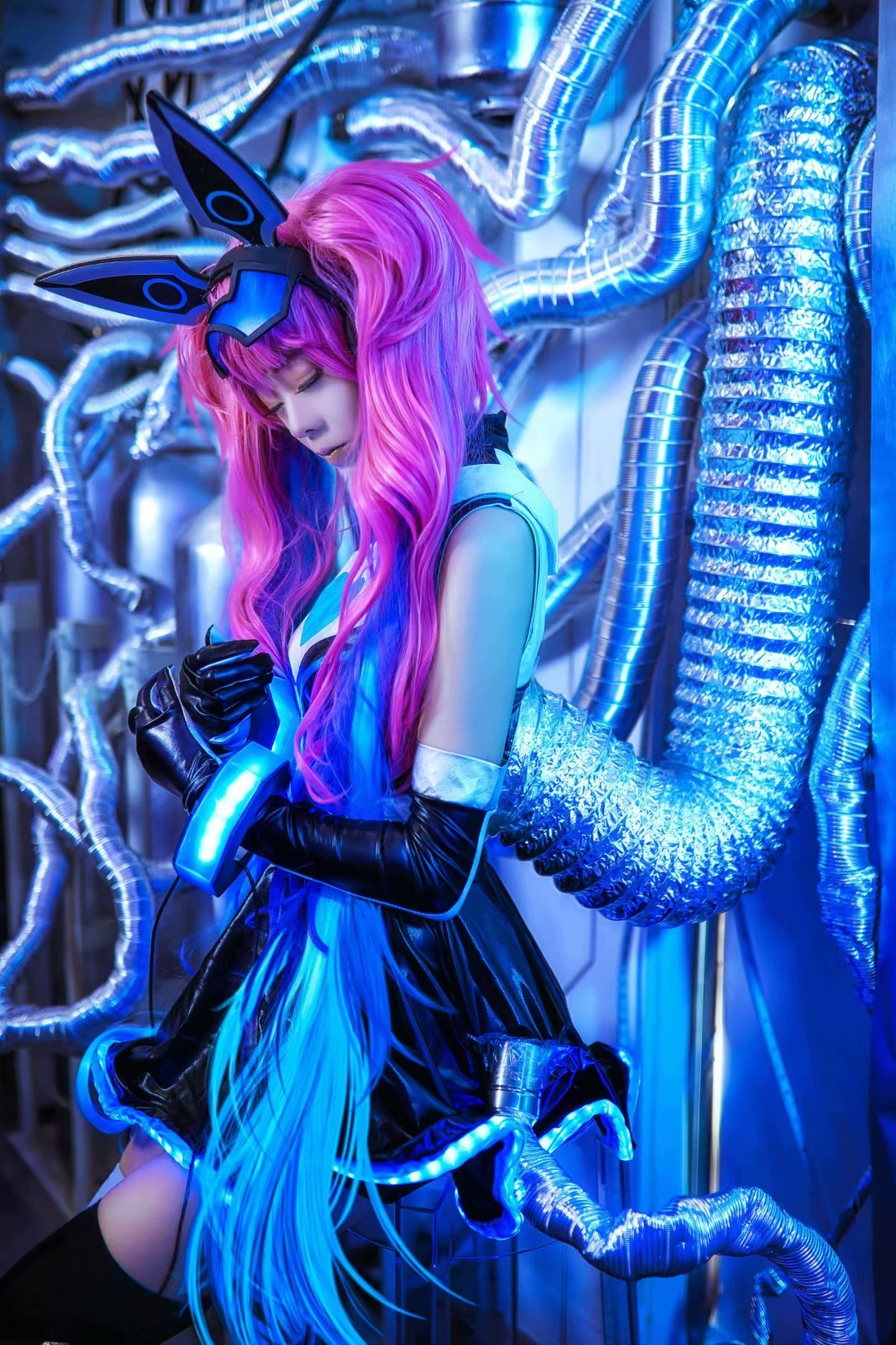 王者荣耀cosplay,可以入侵心灵的天才少女骇客安琪拉