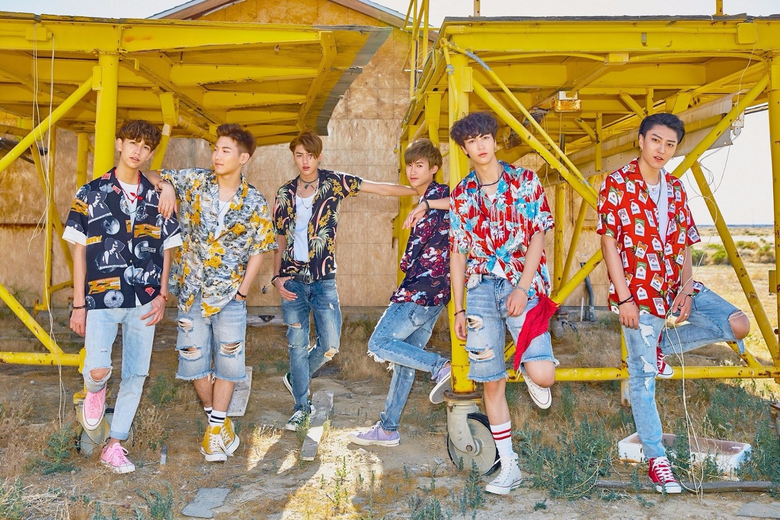 cto男团最新mv成爆款 罗志祥任造型师粉丝疯狂应援