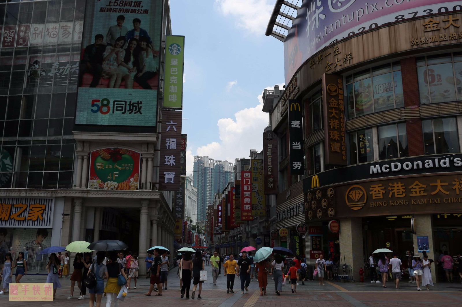 广州高仿服装一条街(广州高仿服装一条街叫什么街名)-第2张图片-鞋城号