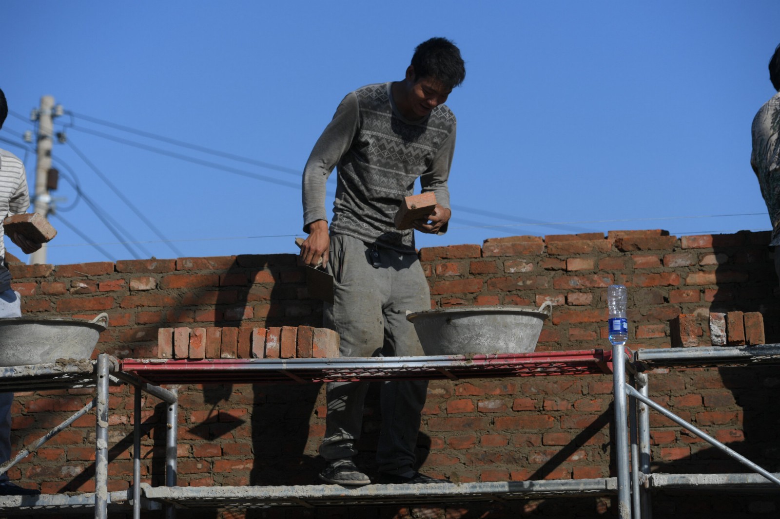 90后打工仔今成包工头年赚30万,曾被师傅赶出工地