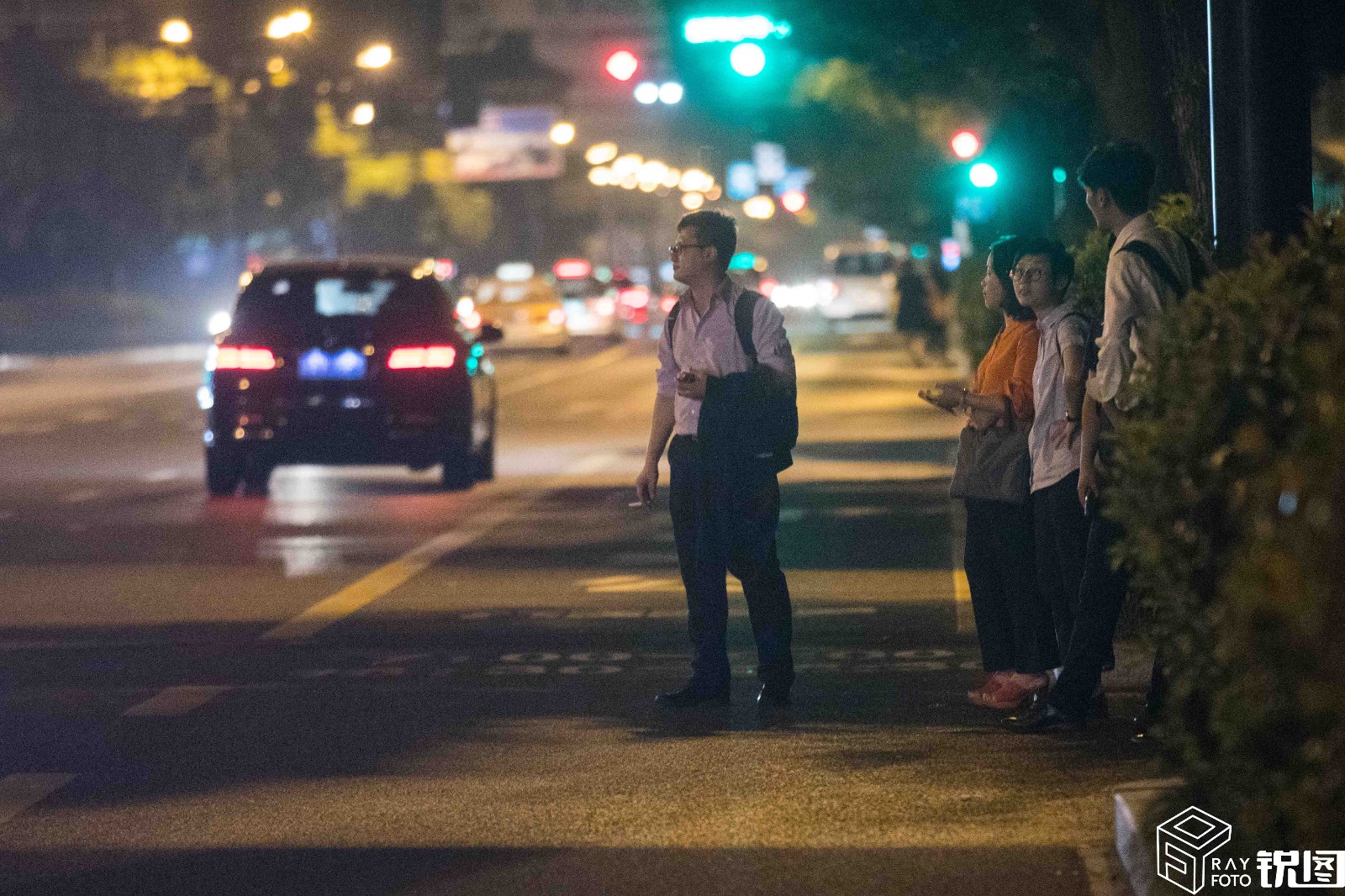 滴滴深夜停服即将结束,你想它吗?实拍杭州深夜打车难