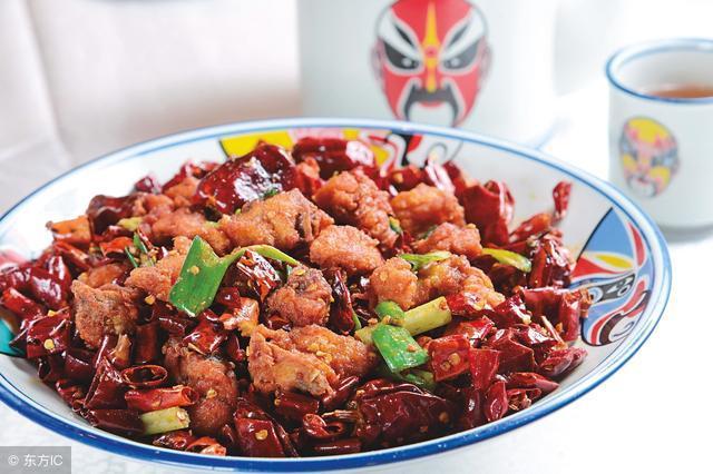 下饭必备的"辣椒炒肉"做法,喜欢吃辣的,请收藏这6道辣菜!