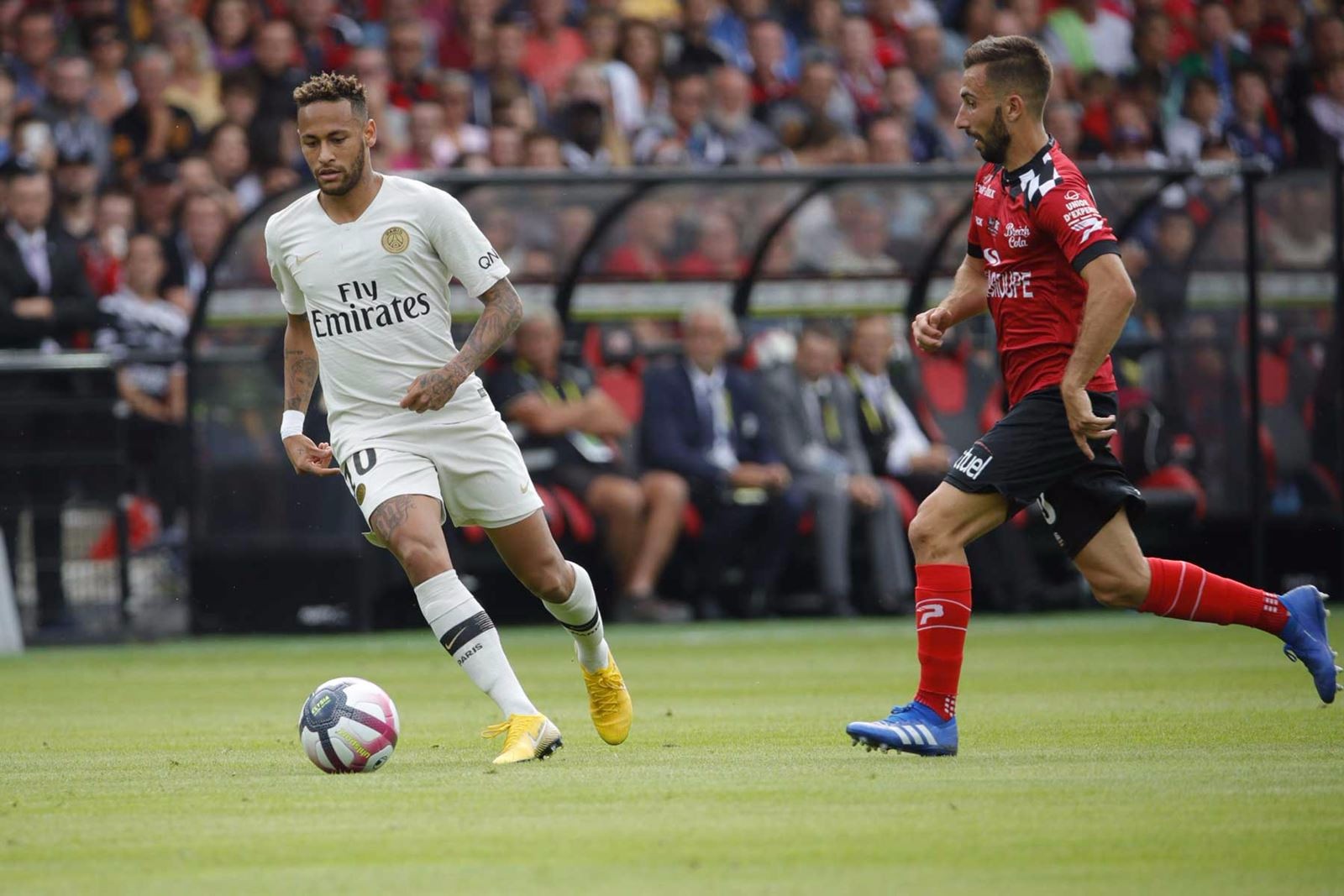 法甲2018/2019赛季第二轮 巴黎vs甘冈精彩照片合集