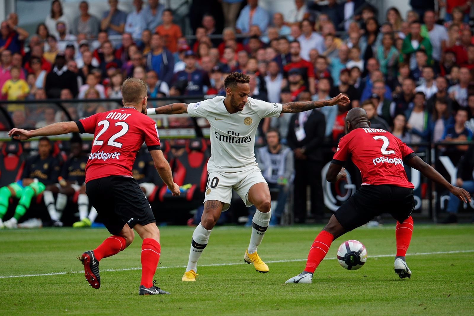 法甲2018/2019赛季第二轮 巴黎vs甘冈精彩照片合集