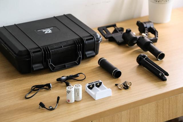 拍视频担心画质单反稳定器来了智云三轴稳定器craneplus体验