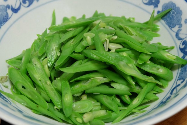 夏天炒菜爱吃素,蔬菜和菌类同炒营养好,不放肉都很香,下饭!